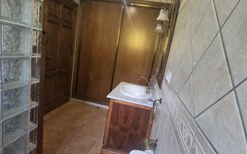 Property slide 48