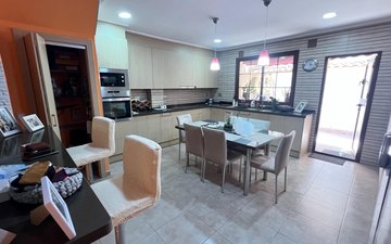 Property slide 20
