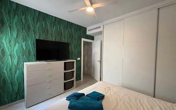 Property slide 10