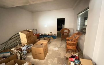 Property slide 17