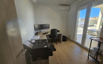 Property slide 28