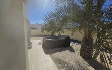 Property slide 32