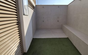Property slide 27