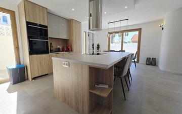 Property slide 15