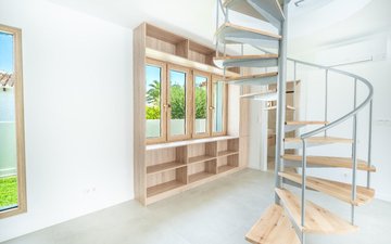 Property slide 17
