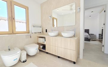 Property slide 33