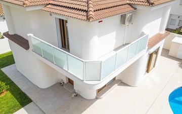 Property slide 41