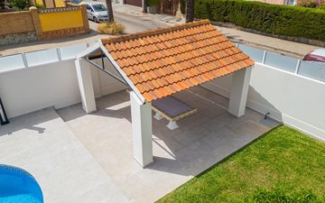 Property slide 44