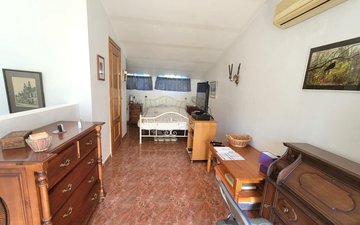 Property slide 33