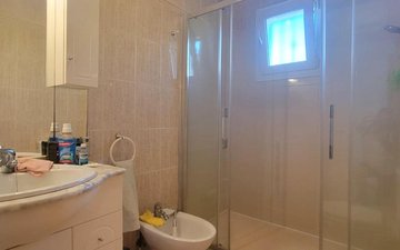 Property slide 25