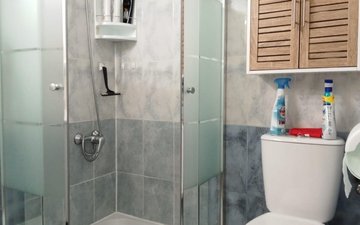 Property slide 21