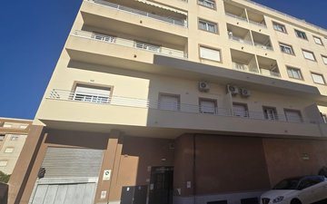 Property slide 32