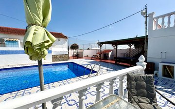 Property slide 44