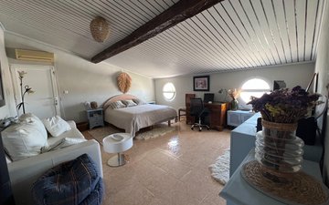 Property slide 18