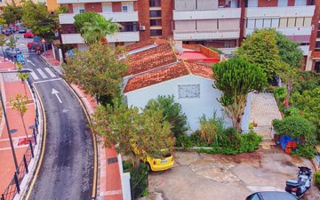 Property slide 10