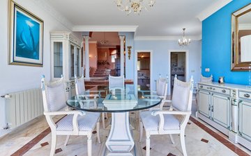 Property slide 60