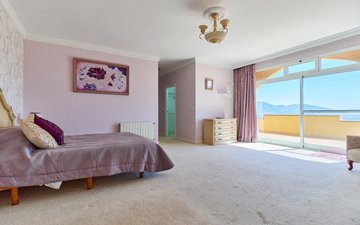 Property slide 72
