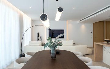 Property slide 32