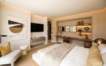 Property slide 17