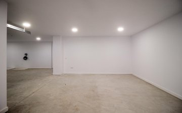 Property slide 60