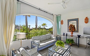Property slide 60