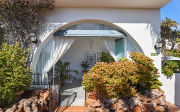 Property slide 61