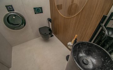 Property slide 20