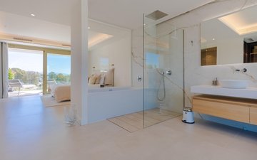 Property slide 66