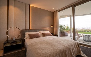 Property slide 82
