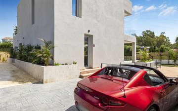 Property slide 73