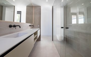 Property slide 75