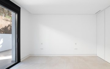 Property slide 77