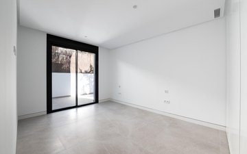 Property slide 78