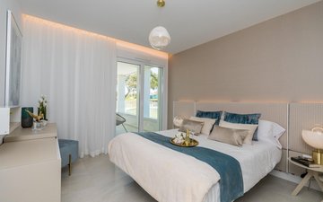 Property slide 21