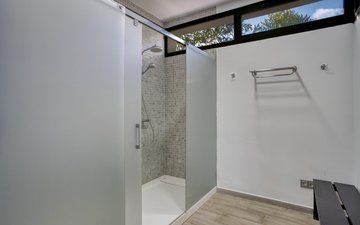 Property slide 21