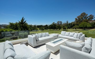 Slajd nieruchomości 23