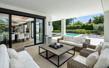 Slajd nieruchomości 25