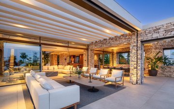 Slajd nieruchomości 10