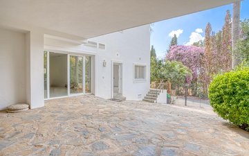 Property slide 61