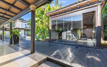 Property slide 80