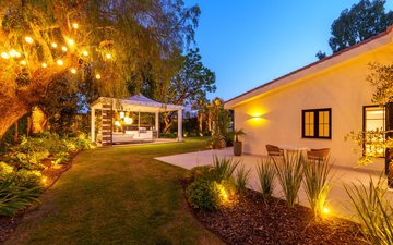 Property slide 60