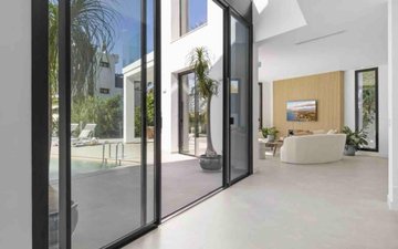 Property slide 32