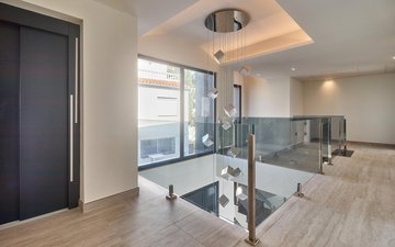 Property slide 60