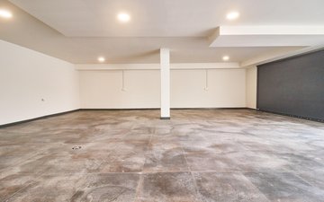 Property slide 75