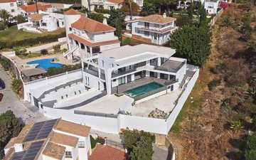 Property slide 76