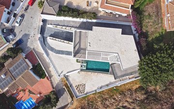 Property slide 85