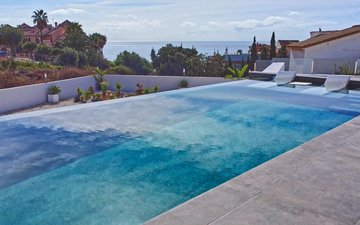 Property slide 90