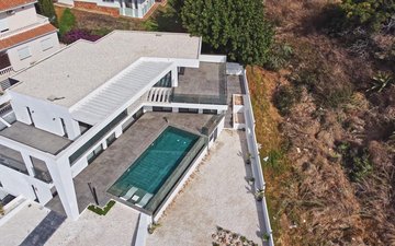 Property slide 93