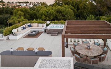 Property slide 61