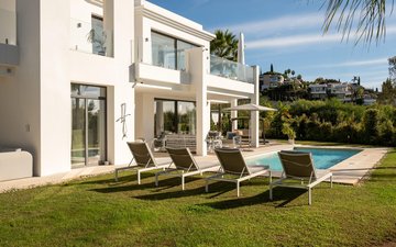 Property slide 86